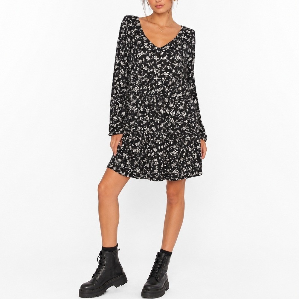 True Craft Mini Dress Large Black White Floral Tiered Long Sleeve Babydoll Fairy